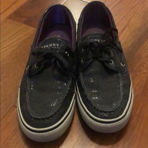 Black sequence Sperry Top-siders